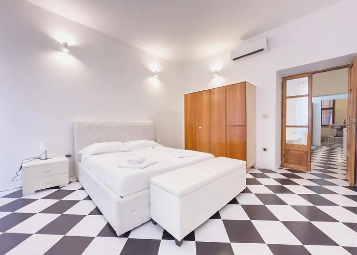 Casa Sant' Elena * Róma