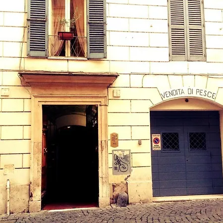 Casa Sant' Elena Hotel *