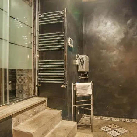 Casa Sant' Elena * Rome
