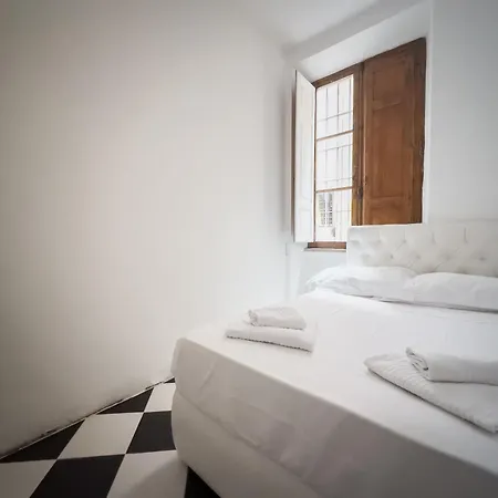 Casa Sant' Elena * Rome